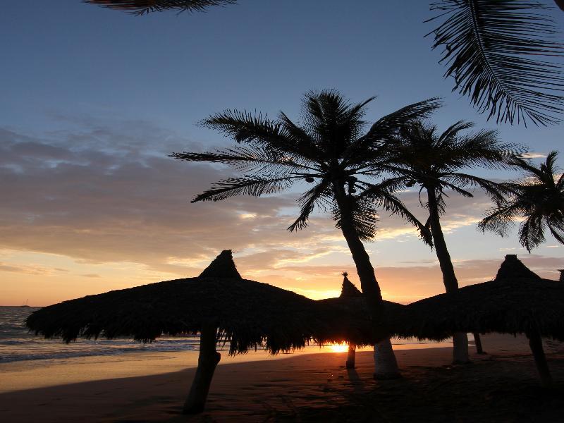 Oceano Palace Hotel Mazatlán Exterior foto